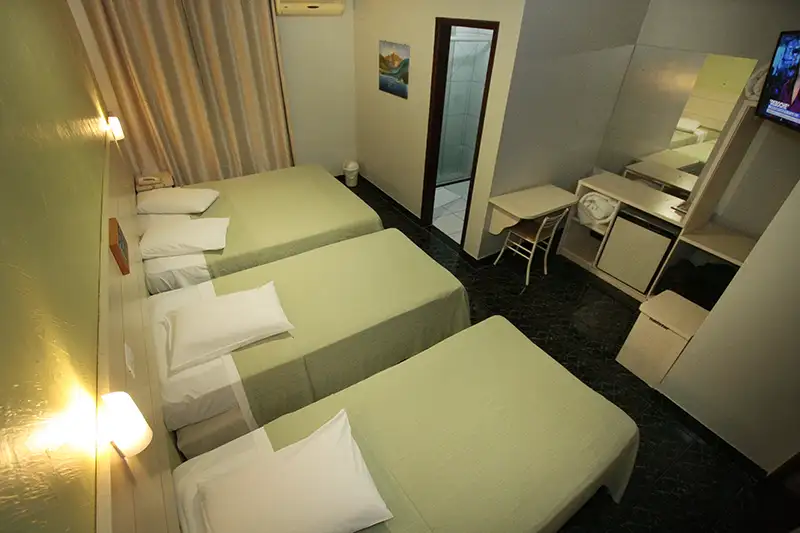 Quarto Quádruplo Casal